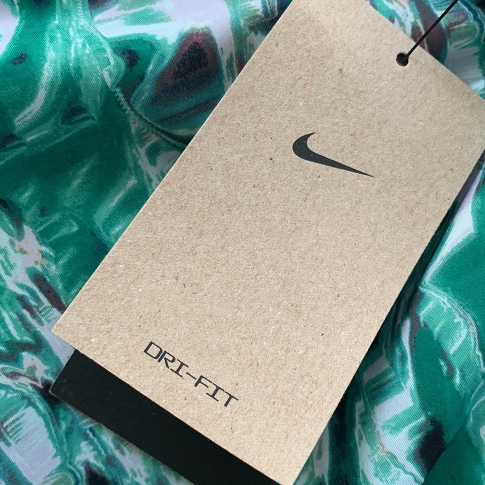 Nike Pro Women’s Dri-Fit Allover Print Tank Top - Picture 9 of 11